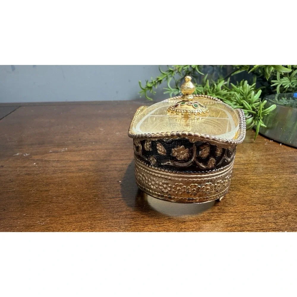 VTG Jewelry Casket Hollywood Regency Ormolu Oval Matson Brass Tooth Fairy Trinke
